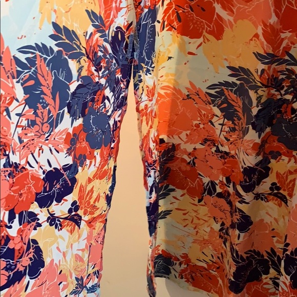 LuLaRoe Floral Flowing Sleeveless Topper Size M - Picture 3 of 10